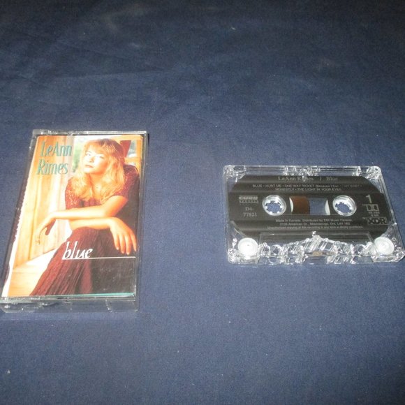 LeAnn Rimes - Blue on cassette (Curb Records, 1996) - Picture 1 of 4